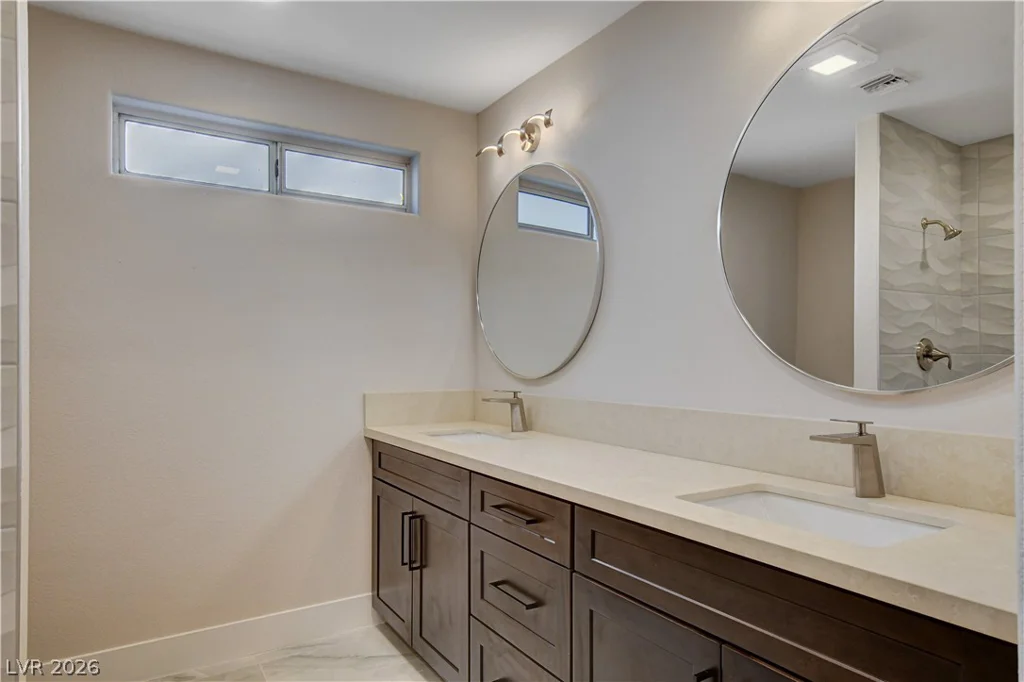 9800 Rosamond, Las Vegas, NV 89134