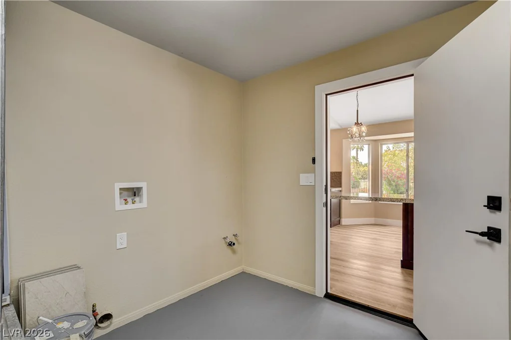 9800 Rosamond, Las Vegas, NV 89134