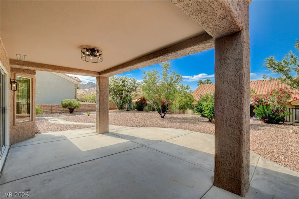 9800 Rosamond, Las Vegas, NV 89134