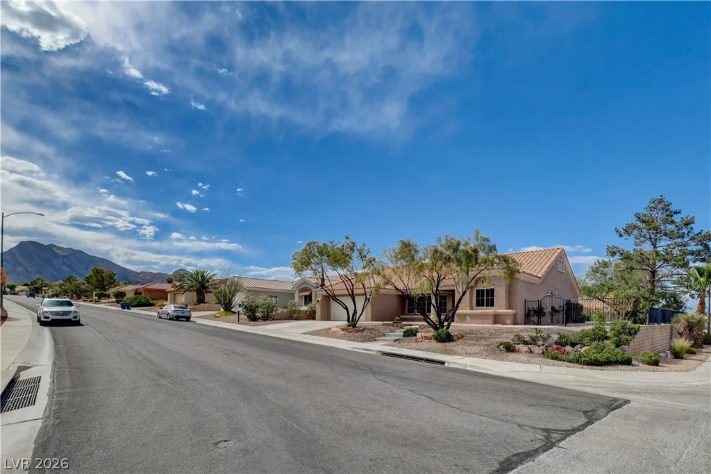9800 Rosamond, Las Vegas, NV 89134