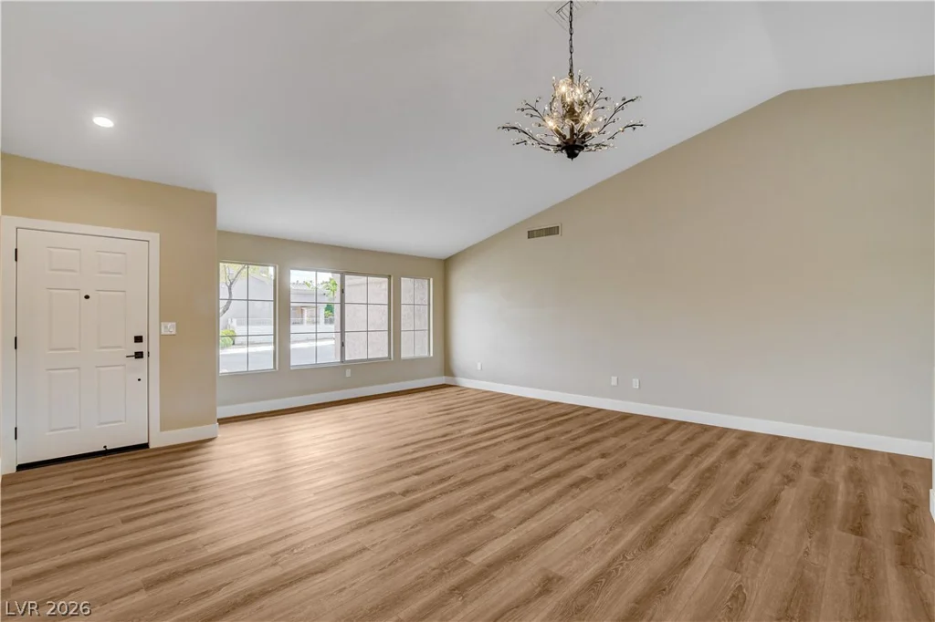 9800 Rosamond, Las Vegas, NV 89134