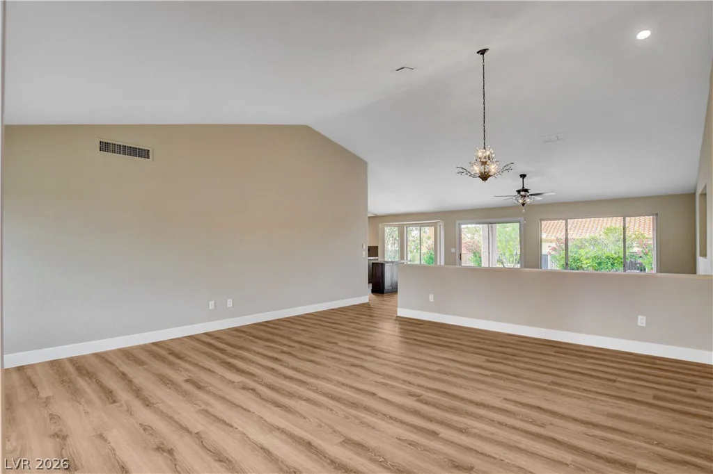 9800 Rosamond, Las Vegas, NV 89134