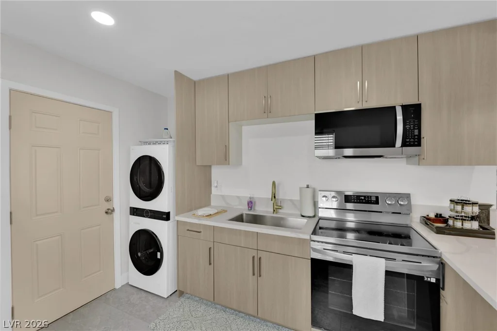 1934 Stanford, North Las Vegas, NV 89030