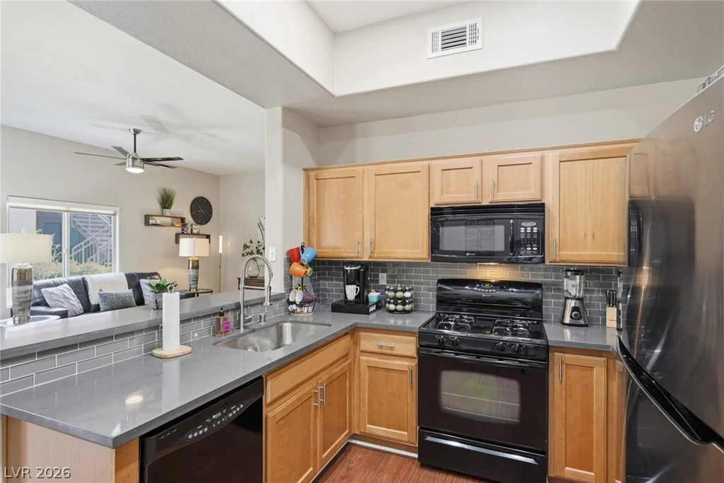8985 Durango, Las Vegas, NV 89113