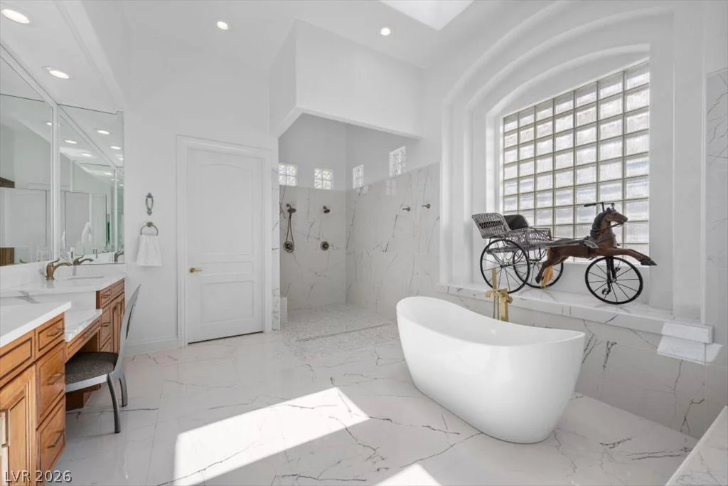 1400 Casa Del Rey, Las Vegas, NV 89117