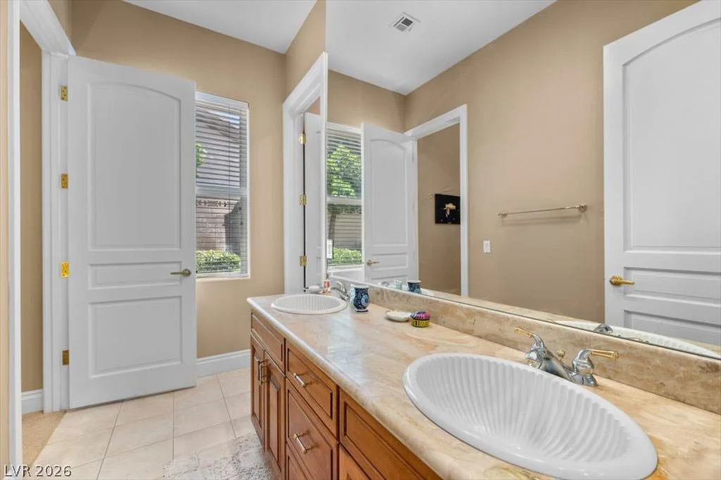 1400 Casa Del Rey, Las Vegas, NV 89117