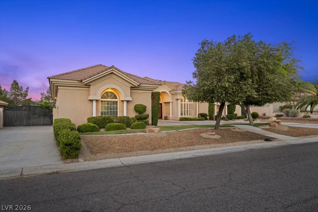 1400 Casa Del Rey, Las Vegas, NV 89117