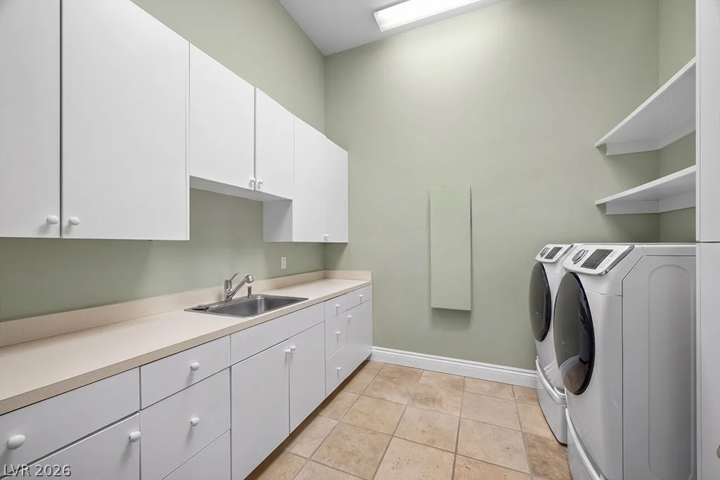 1400 Casa Del Rey, Las Vegas, NV 89117
