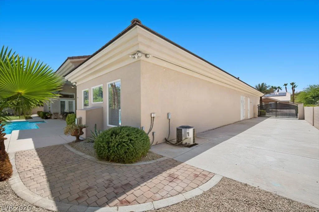 1400 Casa Del Rey, Las Vegas, NV 89117