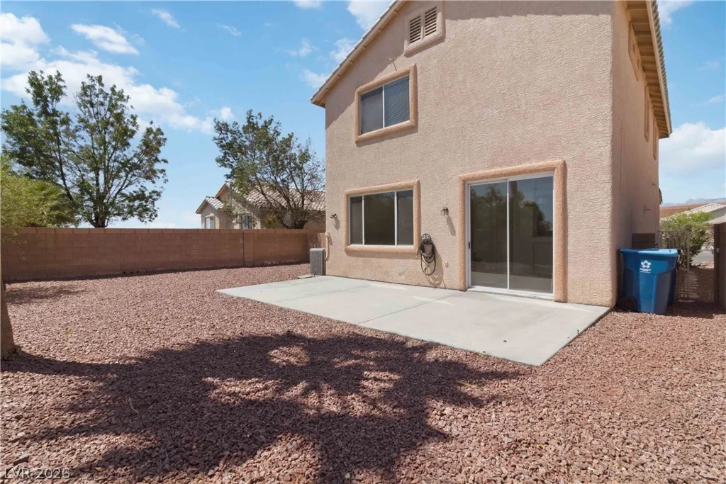 304 Sonoma Valley, Las Vegas, NV 89144