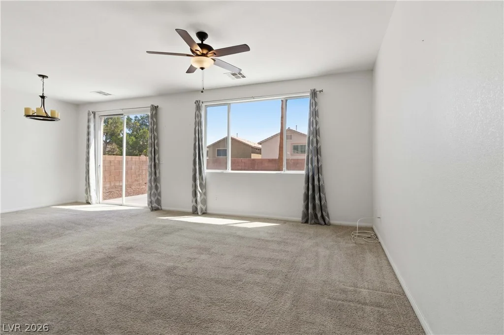 304 Sonoma Valley, Las Vegas, NV 89144