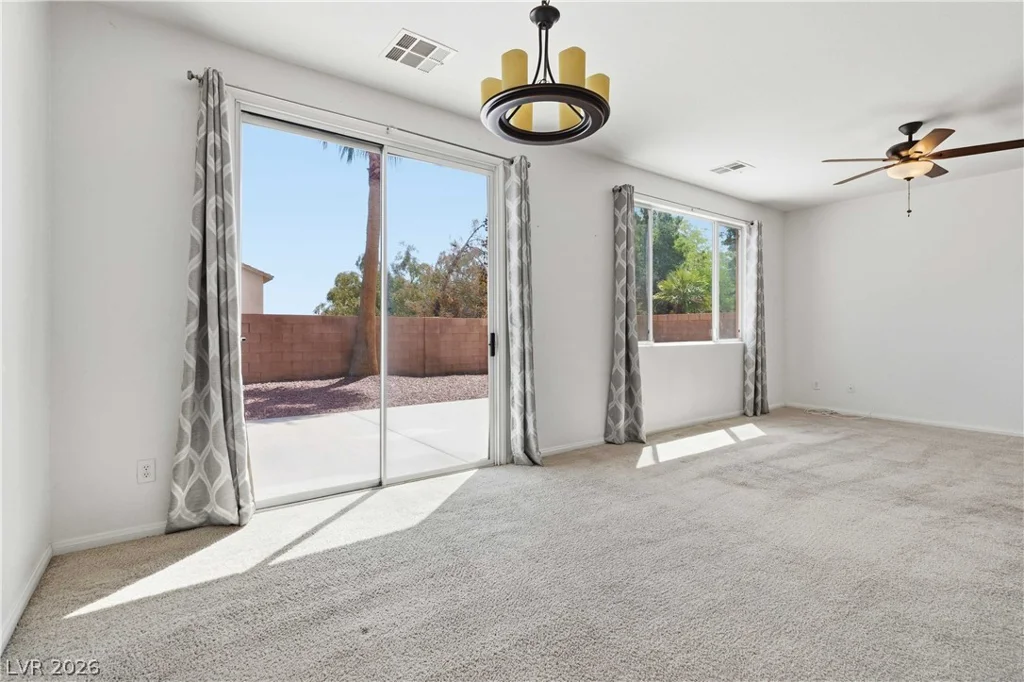 304 Sonoma Valley, Las Vegas, NV 89144
