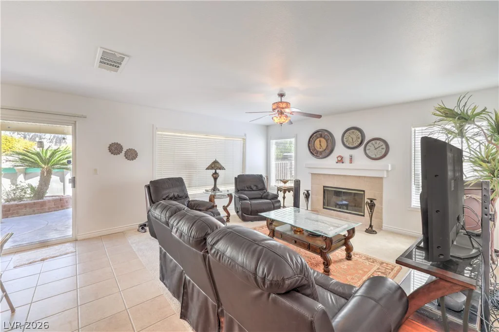 1826 Night Shadow, North Las Vegas, NV 89031