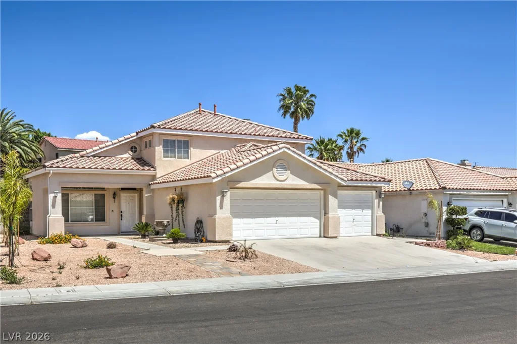 1826 Night Shadow, North Las Vegas, NV 89031