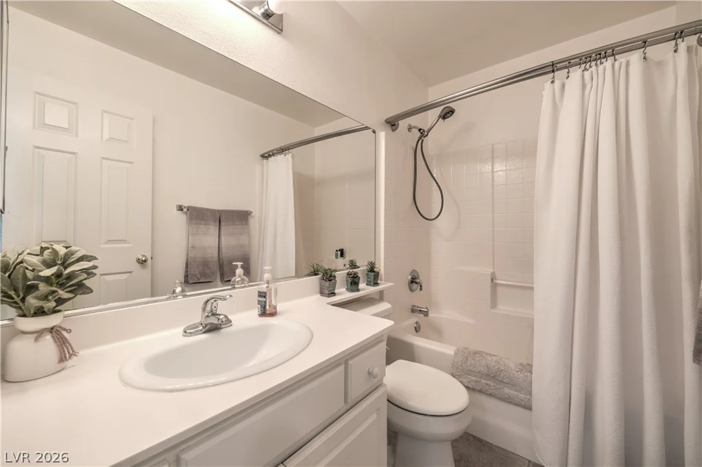 1826 Night Shadow, North Las Vegas, NV 89031