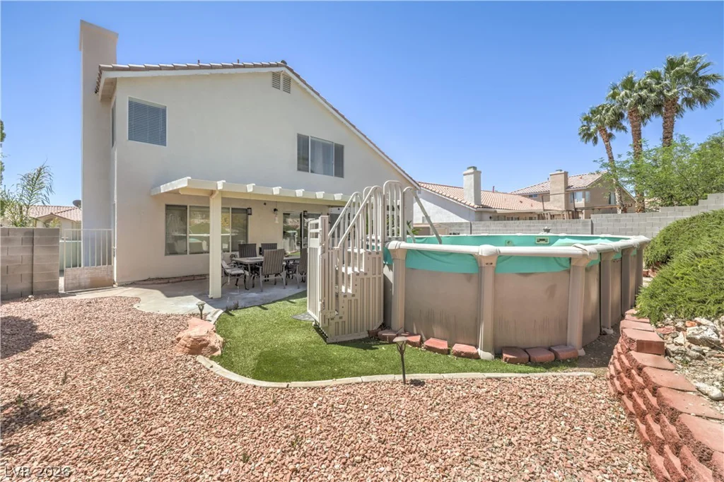 1826 Night Shadow, North Las Vegas, NV 89031