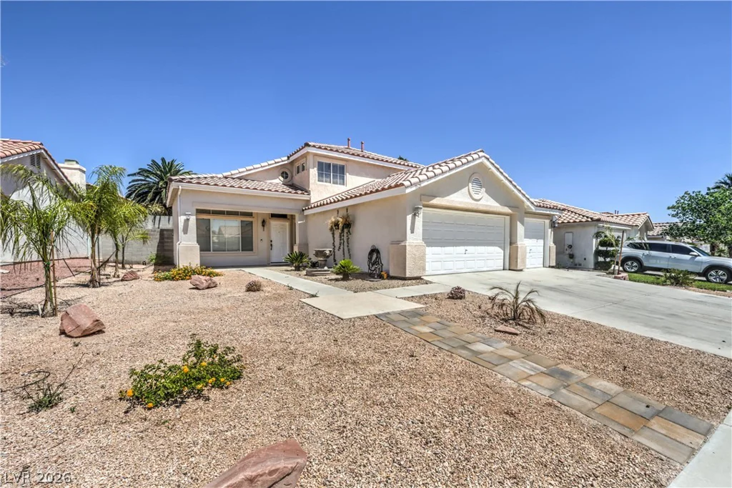 1826 Night Shadow, North Las Vegas, NV 89031