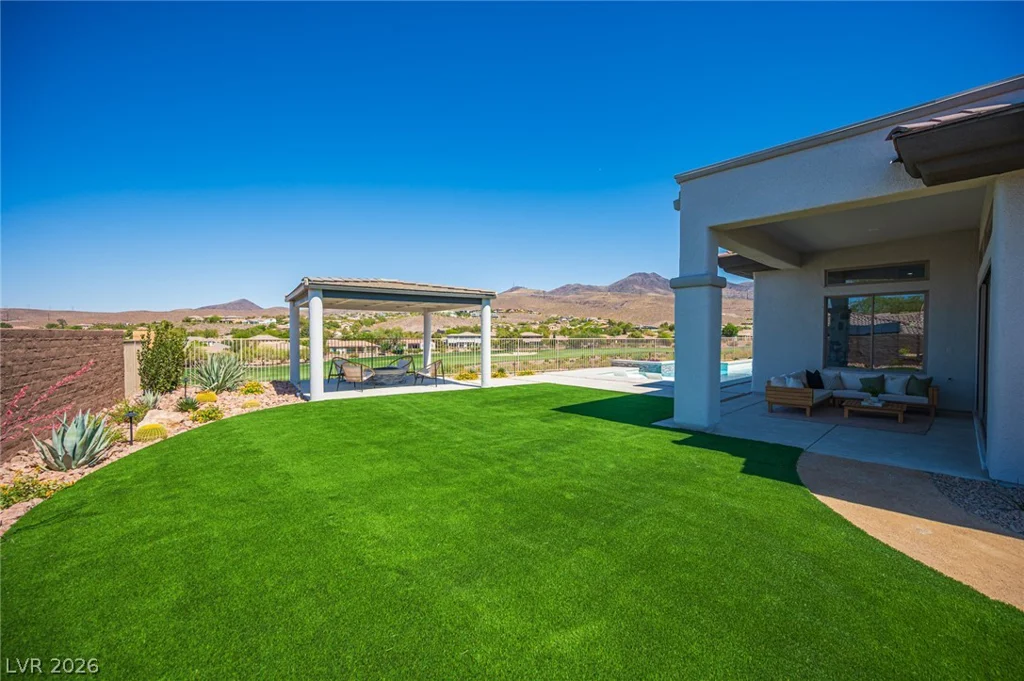 18 Brookridge, Henderson, NV 89052
