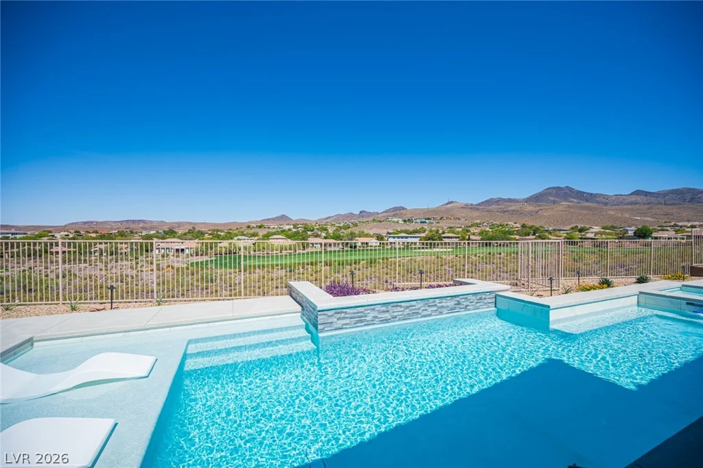 18 Brookridge, Henderson, NV 89052