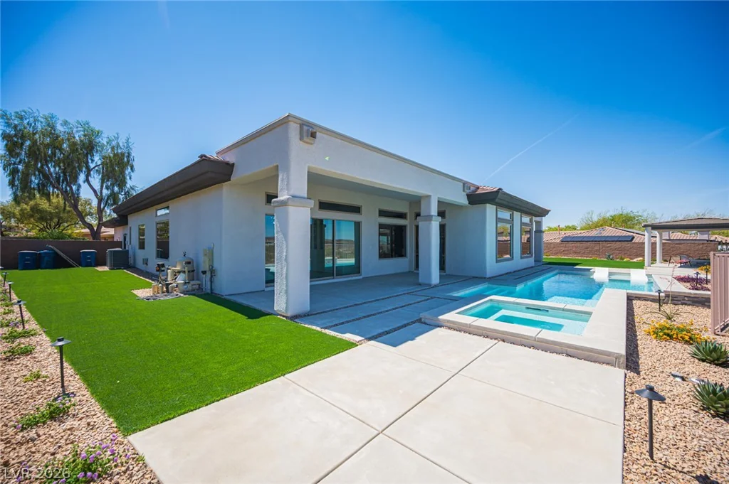 18 Brookridge, Henderson, NV 89052