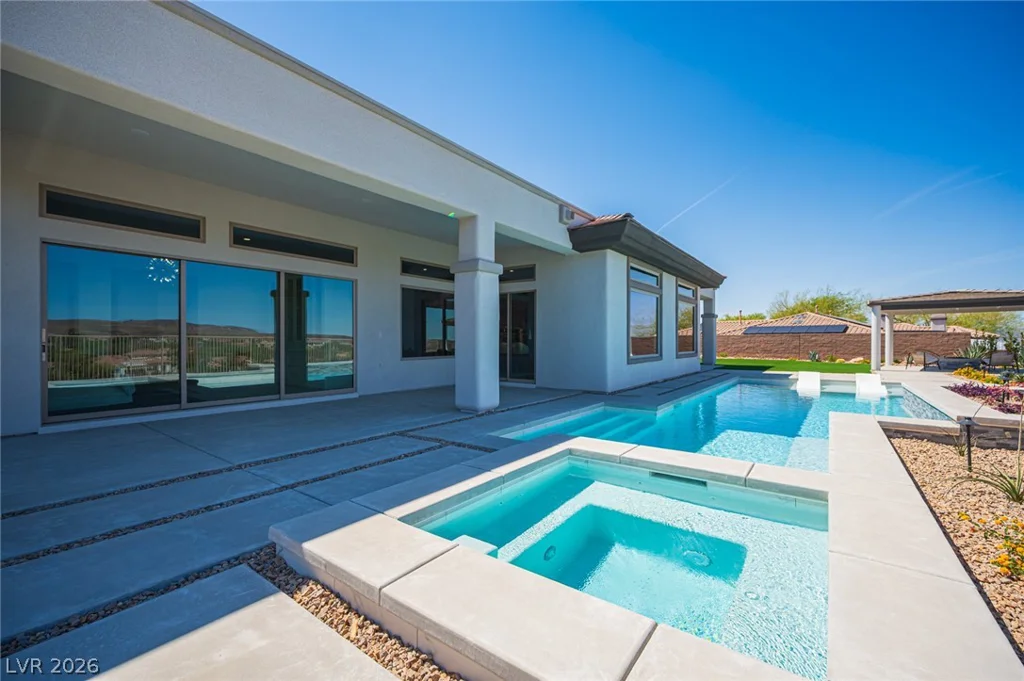 18 Brookridge, Henderson, NV 89052