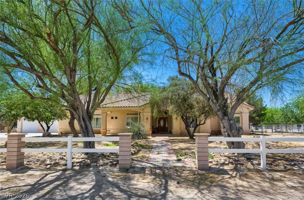 6325 Guy Ave & 6320 Horse, Las Vegas, NV 89131