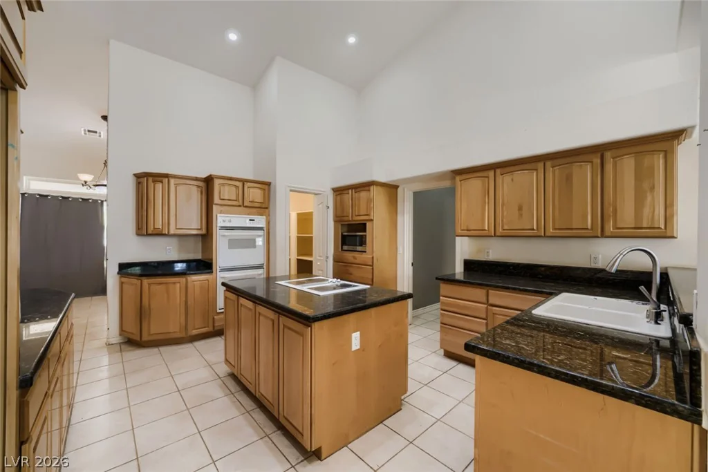 6325 Guy Ave & 6320 Horse, Las Vegas, NV 89131