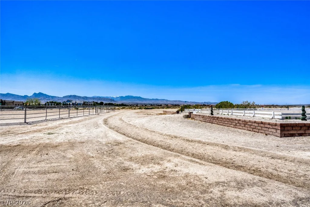6325 Guy Ave & 6320 Horse, Las Vegas, NV 89131