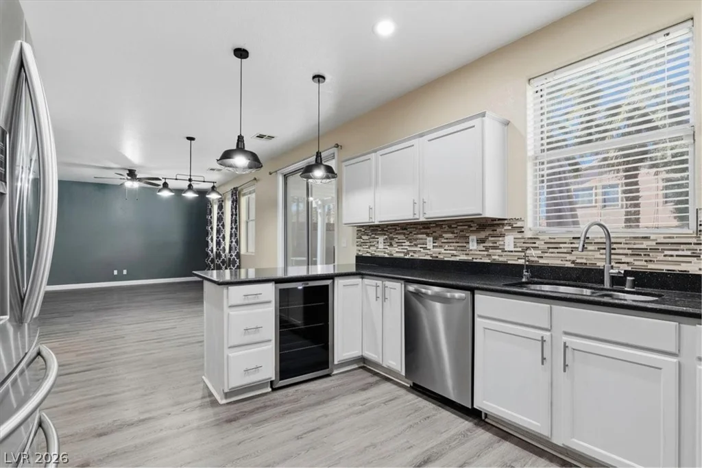 749 Beach Park, Henderson, NV 89015