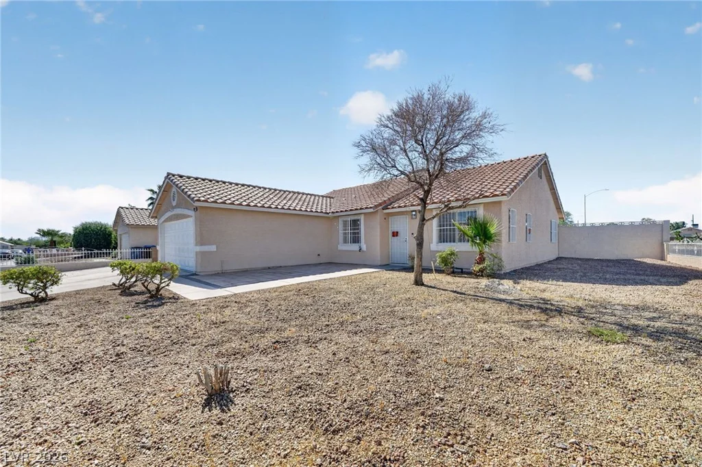 1929 Rose Coral, Las Vegas, NV 89106