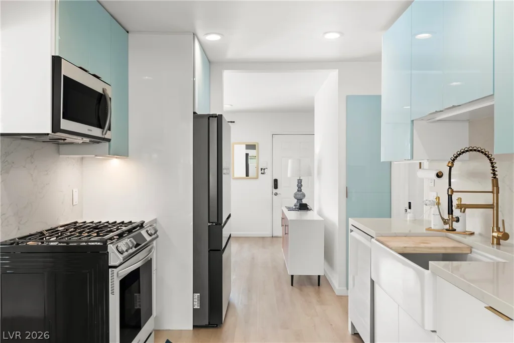 1705 Hassett, Las Vegas, NV 89104