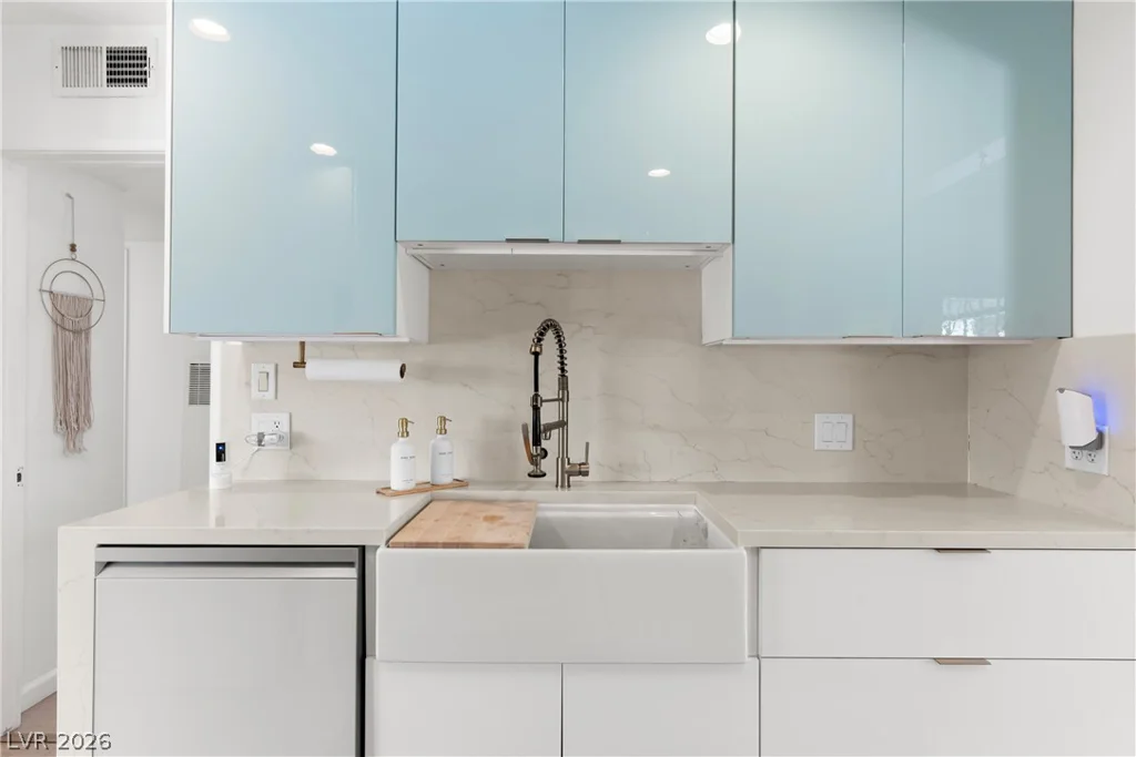 1705 Hassett, Las Vegas, NV 89104