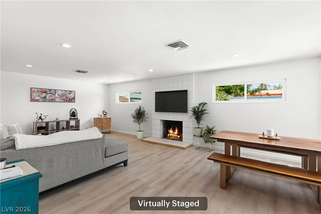 1705 Hassett, Las Vegas, NV 89104