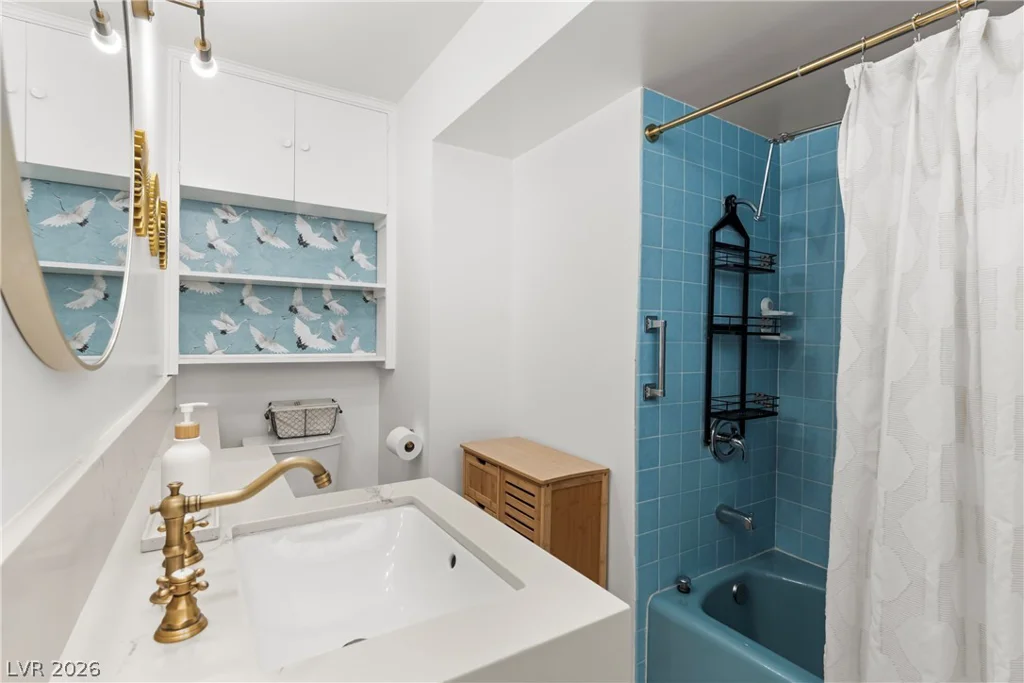 1705 Hassett, Las Vegas, NV 89104