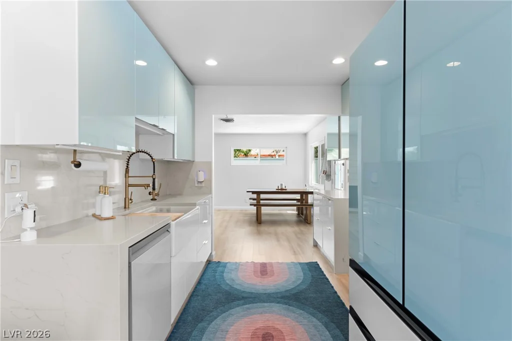 1705 Hassett, Las Vegas, NV 89104