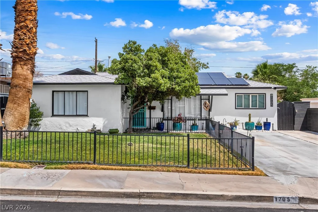 1705 Hassett, Las Vegas, NV 89104
