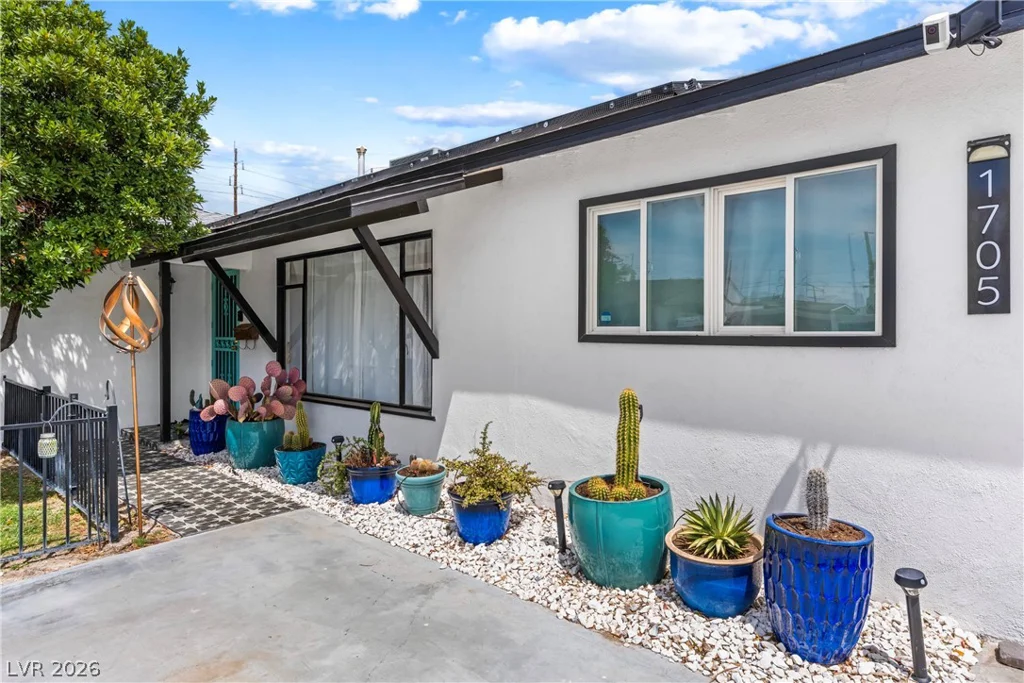 1705 Hassett, Las Vegas, NV 89104