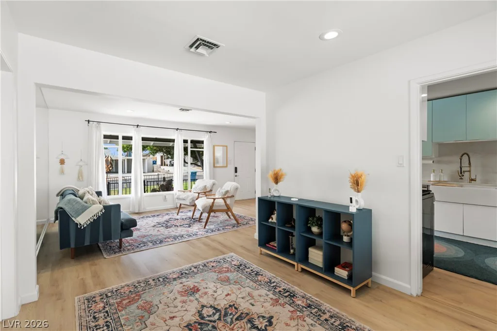 1705 Hassett, Las Vegas, NV 89104