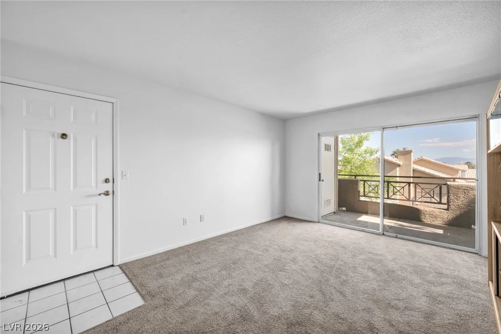 8070 Russell, Las Vegas, NV 89113