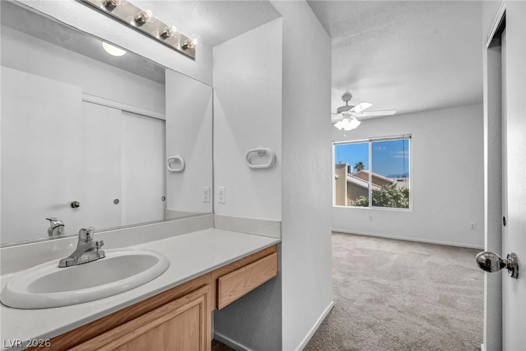 8070 Russell, Las Vegas, NV 89113