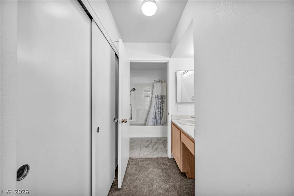 8070 Russell, Las Vegas, NV 89113