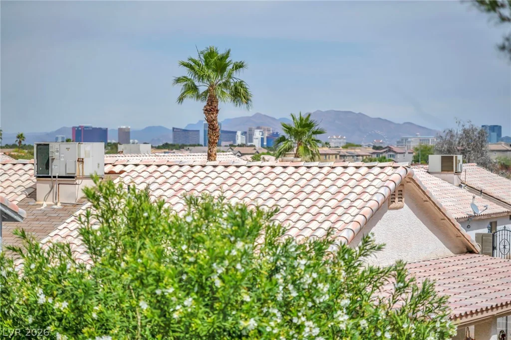 8070 Russell, Las Vegas, NV 89113
