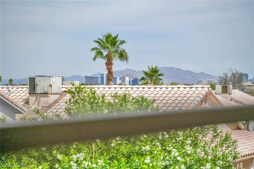 8070 Russell, Las Vegas, NV 89113