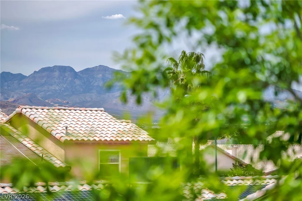 8070 Russell, Las Vegas, NV 89113