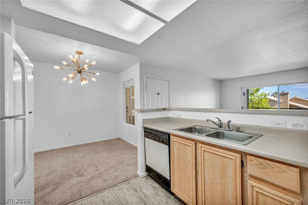 8070 Russell, Las Vegas, NV 89113