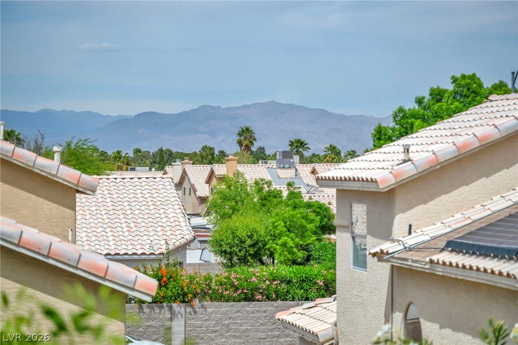 8070 Russell, Las Vegas, NV 89113