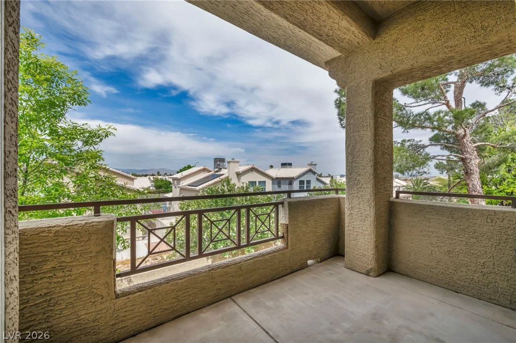 8070 Russell, Las Vegas, NV 89113