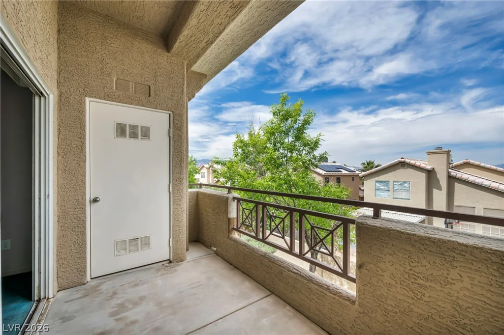 8070 Russell, Las Vegas, NV 89113