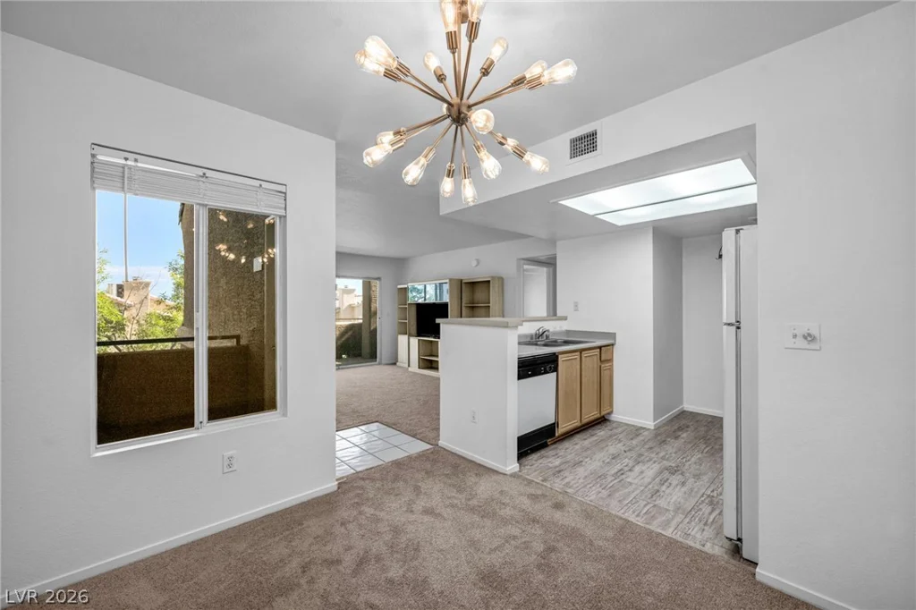8070 Russell, Las Vegas, NV 89113