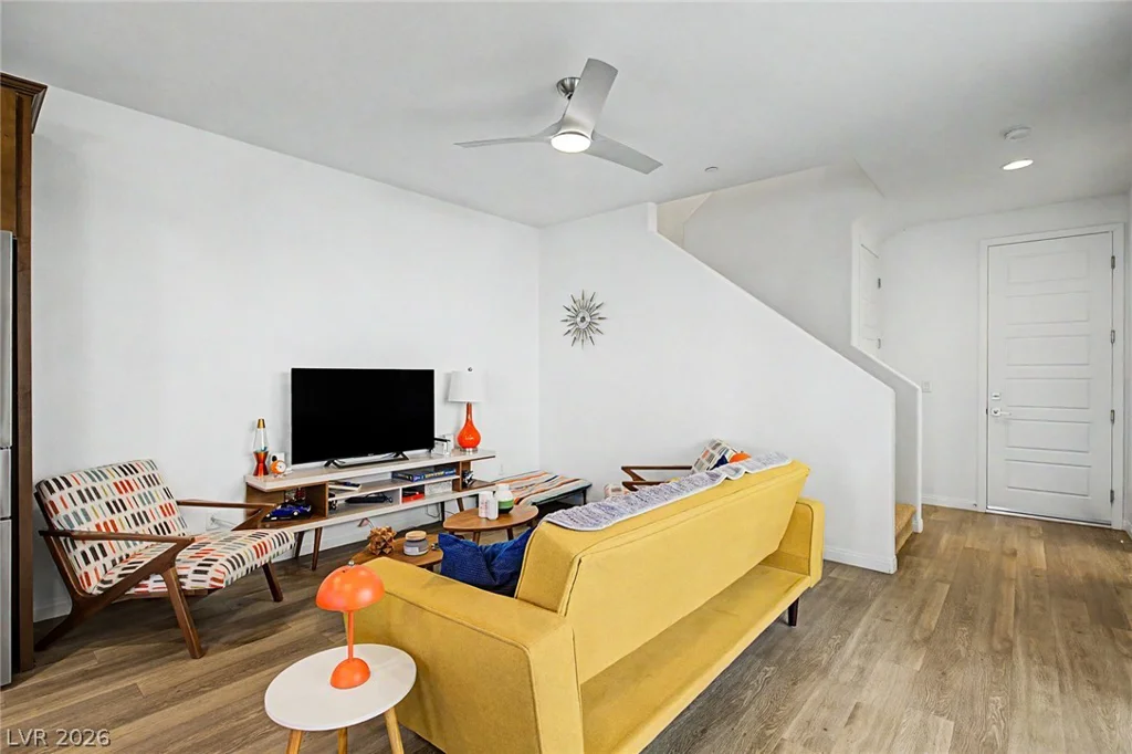 72 Kimberlite, Henderson, NV 89011